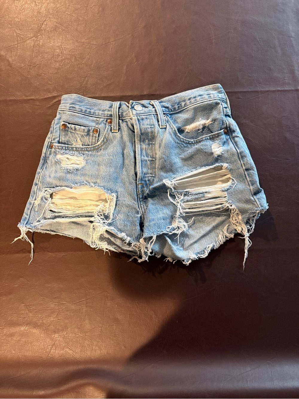 💥Buy 2 Get 1 Free💥 Levi's Light Wash Distressed Denim Cutoff Shorts